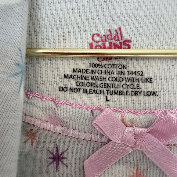 Cozy Kids Pajamas in Light Gray with Star Pattern - Picture 2 of 4